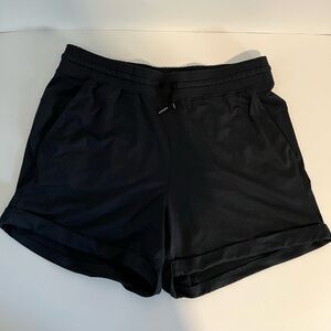 Women’s Born Primitive Lounge shorts, black, extra large.